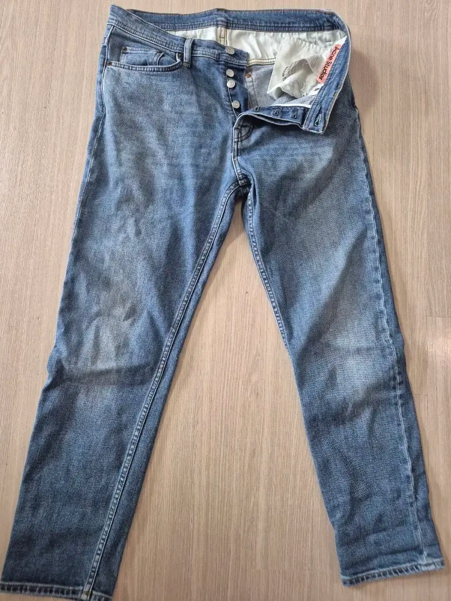 acne studios 1989デニム　29/32 Acne Studios / 1989 Ash Black / 29/32 - メルカリ